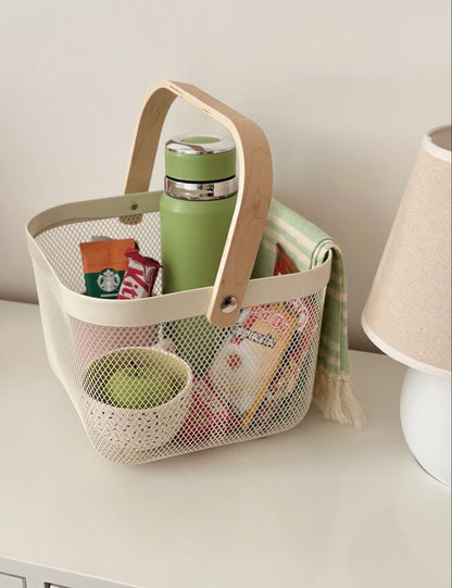 Modern Metal Mesh Fruit Basket with Wooden Handle – Stylish Kitchen Counter Storage for Fruits and Vegetables