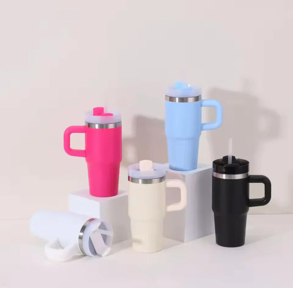 Cute Trendy Mini Tumbler with Handle – 550ml Stainless Steel Insulated Quencher Cup for Hot & Cold Drinks
