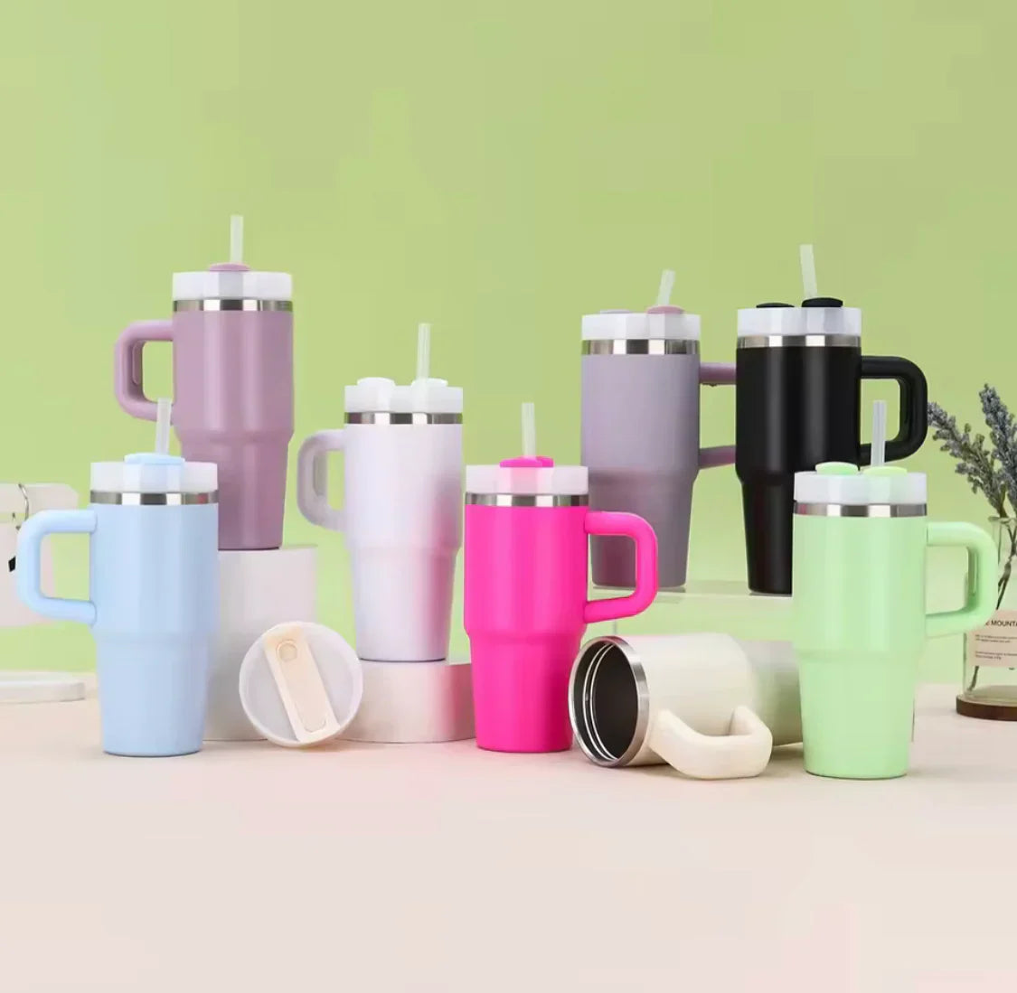 Cute Trendy Mini Tumbler with Handle – 550ml Stainless Steel Insulated Quencher Cup for Hot & Cold Drinks