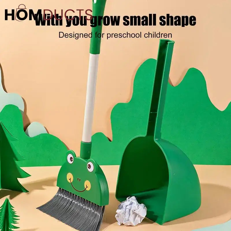 Luxury Bear-Themed Broom & Dustpan Set – Cute & Compact Home Cleaning Tool