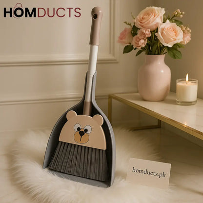 Luxury Bear-Themed Broom & Dustpan Set – Cute & Compact Home Cleaning Tool
