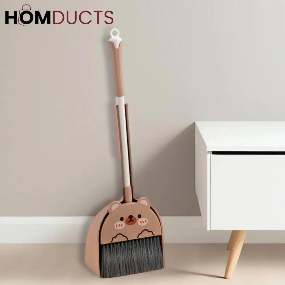 Luxury Bear-Themed Broom & Dustpan Set – Cute & Compact Home Cleaning Tool