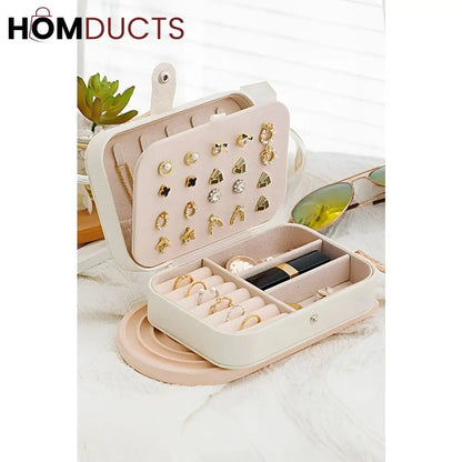 Medium sized leather jewellery organizer