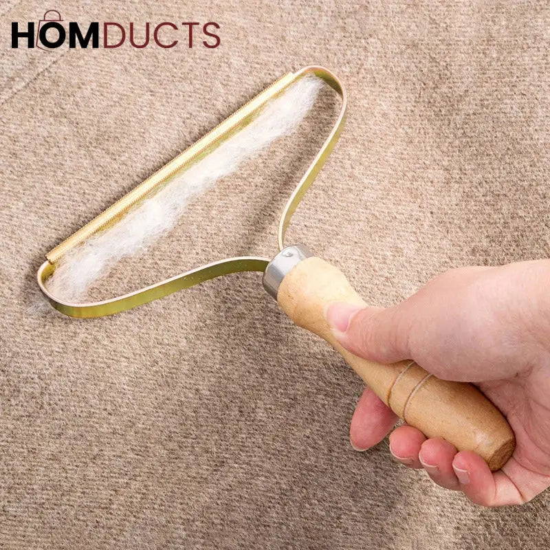 Portable lint Remover
