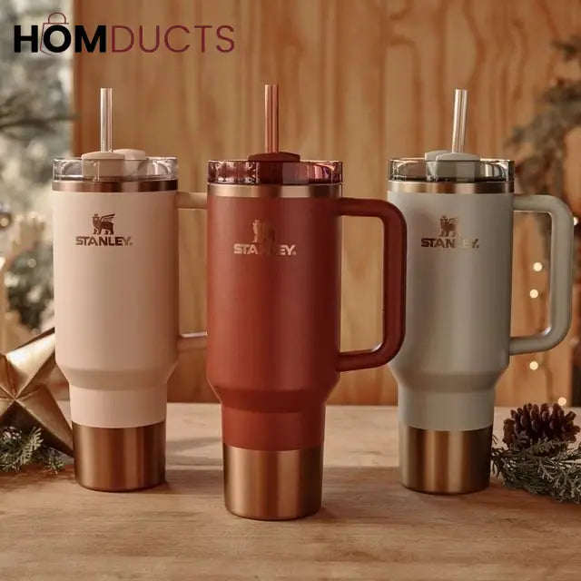 The Holiday Quencher Quencher H2.0 Flowstate Tumbler.