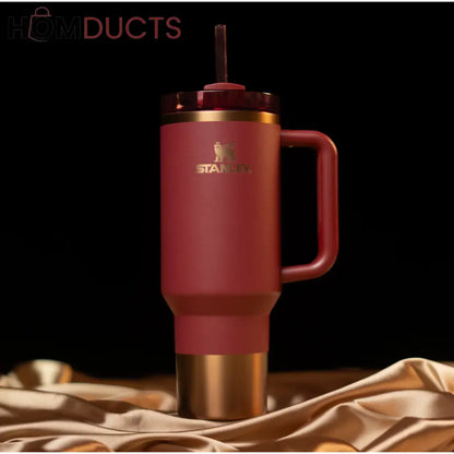 The Holiday Quencher Quencher H2.0 Flowstate Tumbler.